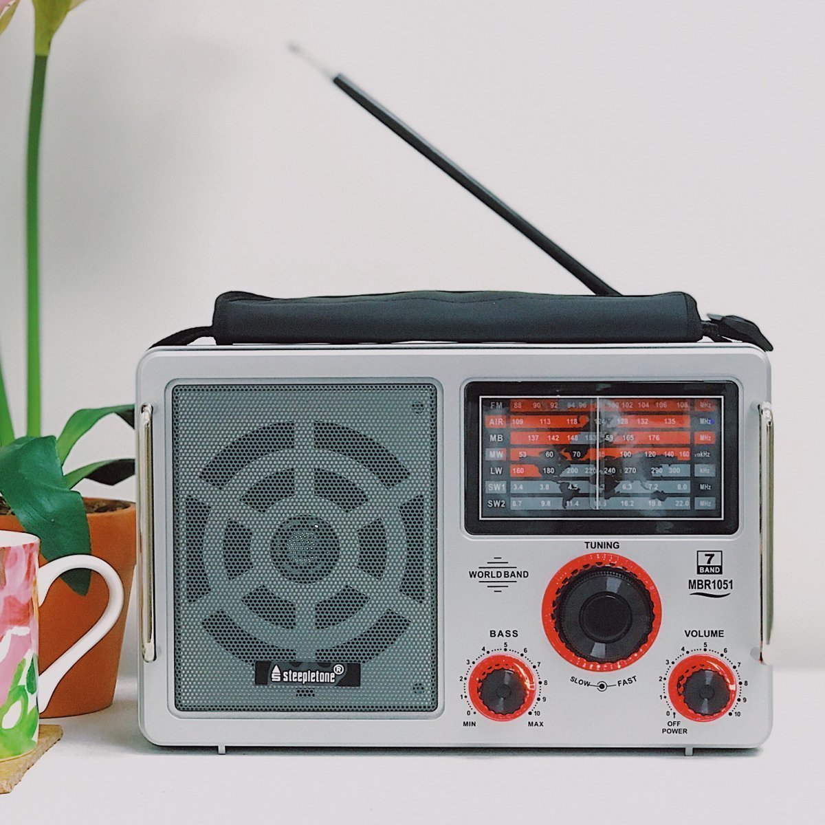 Steepletone MBR1051 Multiband Portable Radio World Receiver
