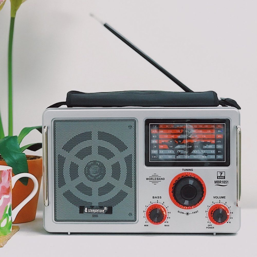 Steepletone MBR1051 Multiband Portable Radio World Receiver